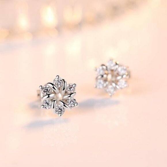 *NEW 925 Sterling Silver Diamond Flower Earrings 1 - Picture 6 of 9